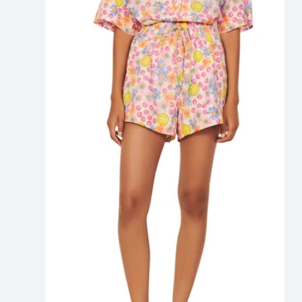 Sandro Judy Smiley Print High‎ Waist Shorts In Pink Size EU 38